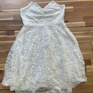 Elegant White Lace Dress